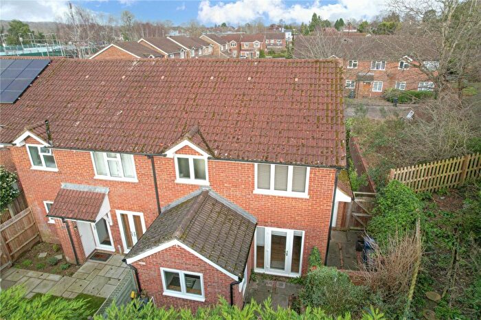 1 Bedroom Terraced House To Rent In Southern Way, Farnham, Surrey, GU9