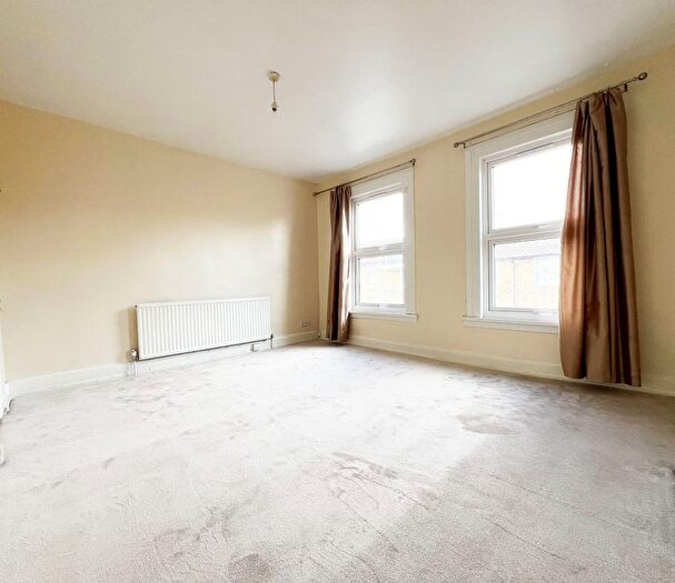 3 Bedroom Terraced House For Sale In Ardmere Road, London, SE13