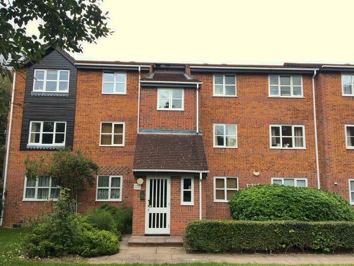 1 Bedroom Apartment To Rent In Stevenson Close, Barnet, EN5