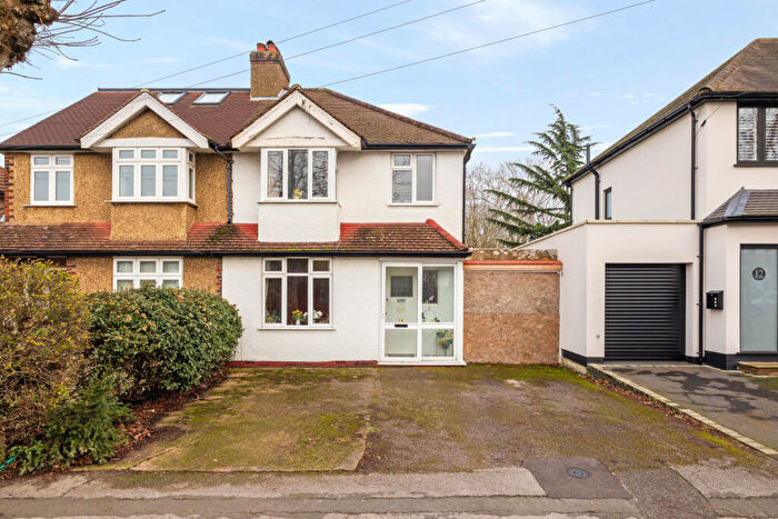 3 Bedroom Semi-Detached House For Sale In Fieldsend Road, Cheam, Sutton, SM3