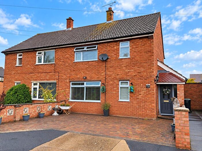 3 Bedroom Semi-Detached House For Sale In Sprites Lane, Ipswich, Suffolk, IP2