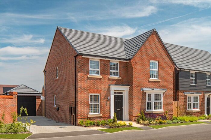 4 Bedroom Detached House For Sale In Nine Mile Ride Extension, Finchampstead, Berkshire, RG40