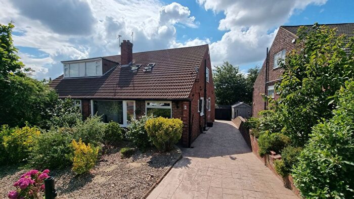 3 Bedroom Semi Detached House To Rent In Eden Gardens, Burley, Leeds, LS4