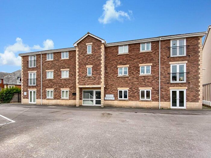 1 Bedroom Flat For Sale In Bolwell Place, Melksham, SN12