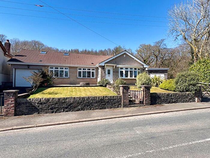 3 Bedroom Detached House For Sale In A Pleasant View, Ynysybwl, CF37