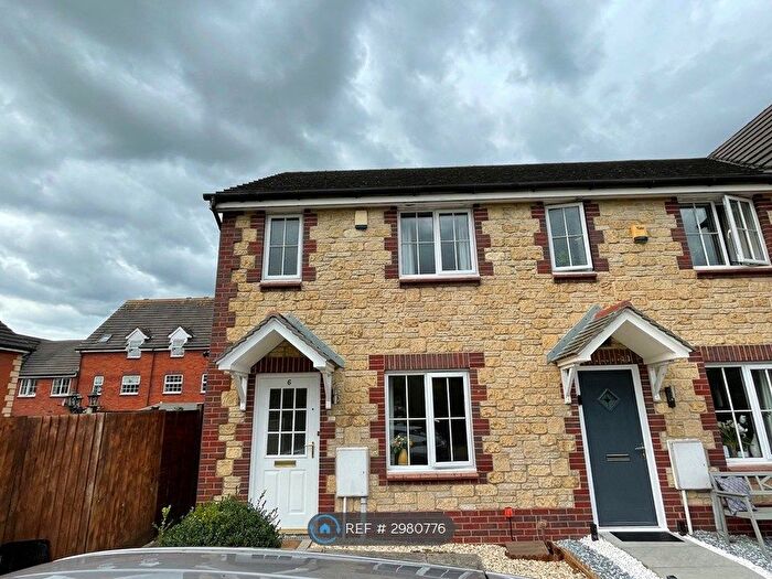 2 Bedroom Terraced House To Rent In Tenby Close, Newport, NP10