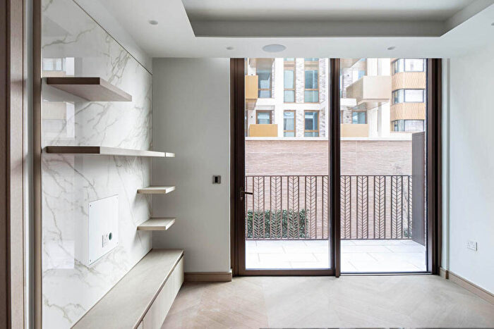 1 Bedroom Apartment To Rent In St Johns Wood Road, Westminister, NW8