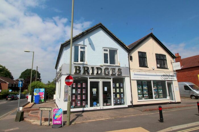 2 Bedroom Maisonette To Rent In Bridge Road, Farnborough, GU14