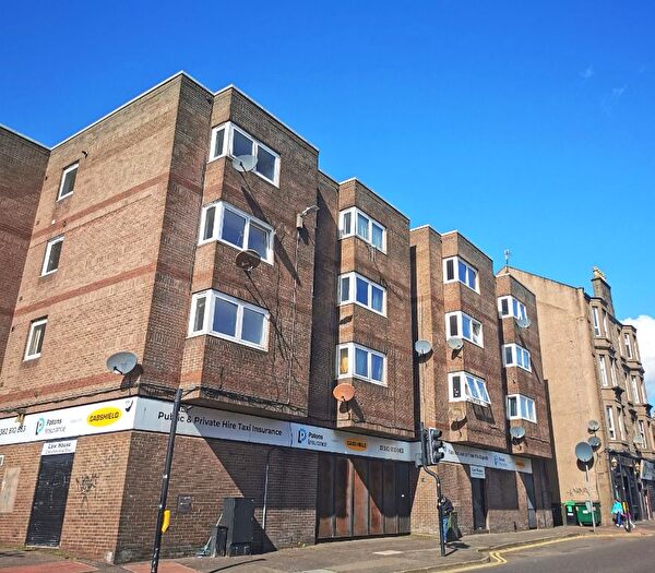 1 Bedroom Flat To Rent In Strathmartine Road, Hilltown, Dundee, DD3