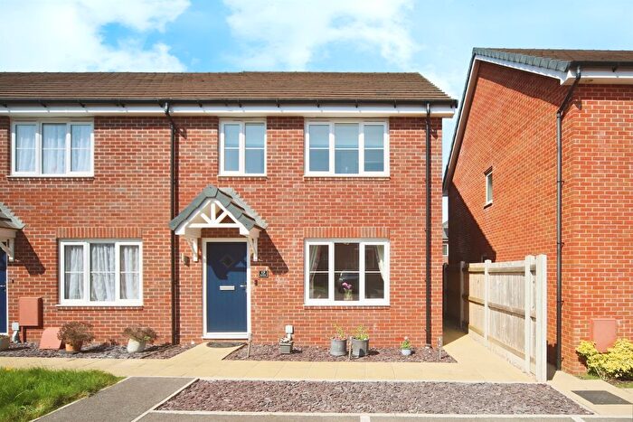 3 Bedroom End Of Terrace House For Sale In Rose Close, Wellington, TA21
