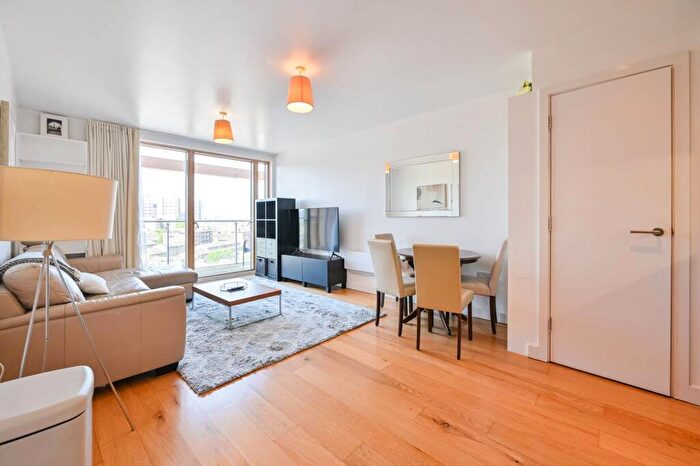 1 Bedroom Flat For Sale In Crampton Street, Elephant And Castle, London, SE17