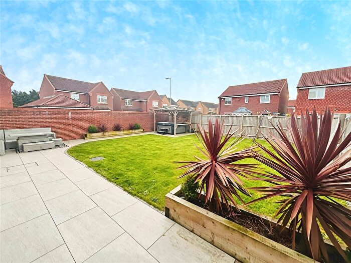 4 Bedroom Detached House For Sale In Waddington Drive, Snaith, Goole, DN14