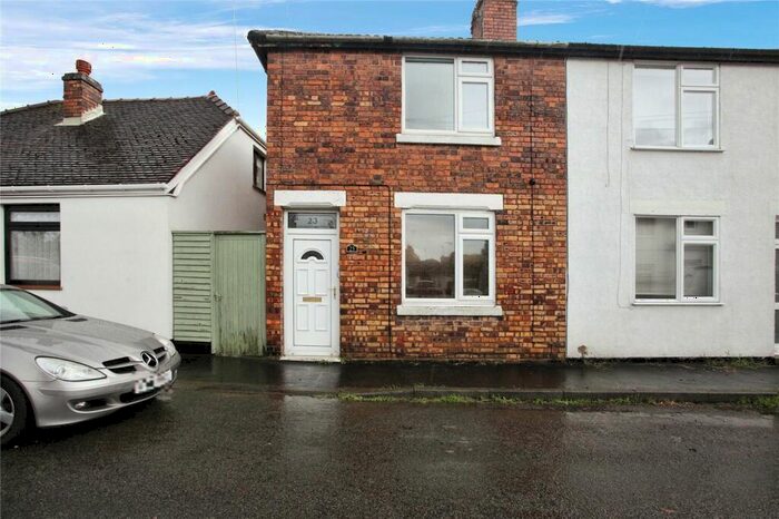 2 Bedroom End Of Terrace House For Sale In Bachelors Bench, Atherstone, Warwickshire, CV9