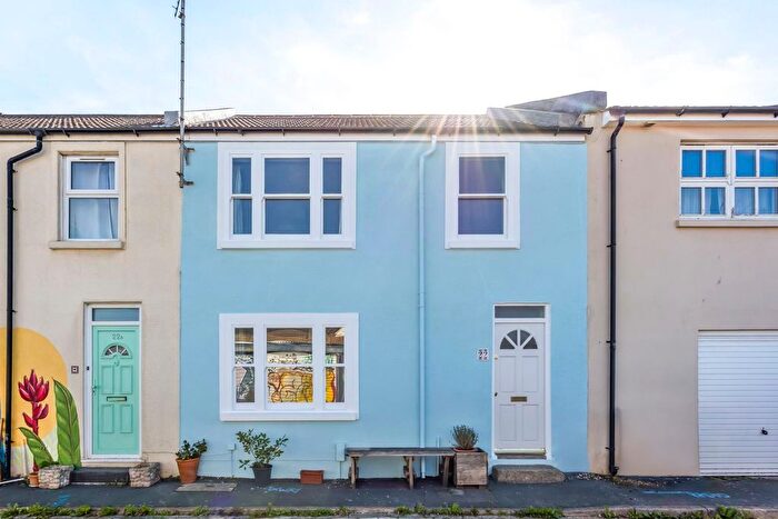 2 Bedroom Terraced House For Sale In Newark Place, Hanover, Brighton, BN2
