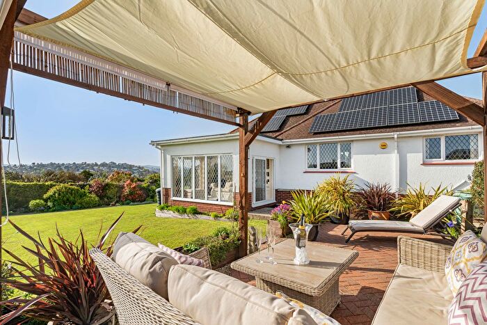 3 Bedroom Detached Bungalow For Sale In St Lukes Close, Newton Abbot, TQ12