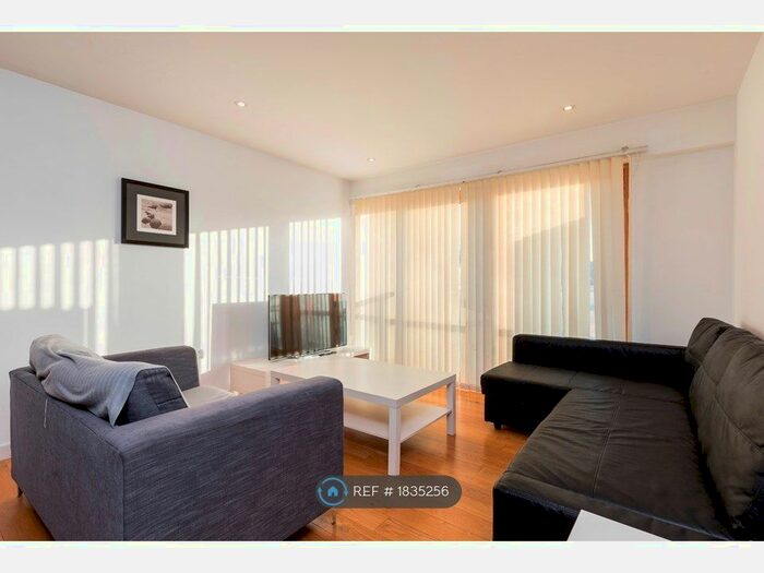 2 Bedroom Flat To Rent In Fairfield Road, Croydon, CR0