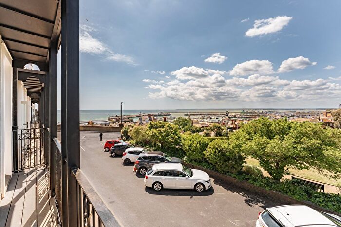 2 Bedroom Flat For Sale In Albion Place, Ramsgate, Kent, CT11