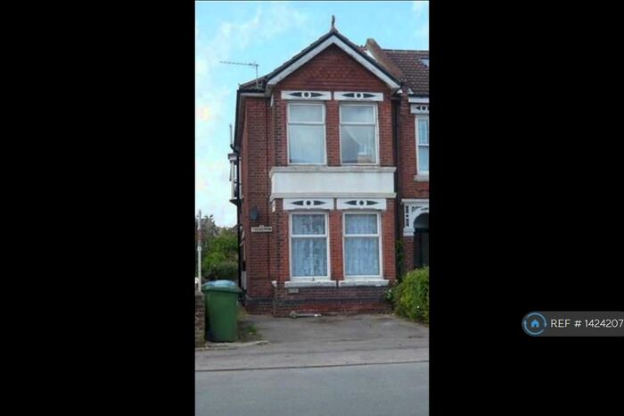 Studio To Rent In Atherley Road, Southampton, SO15