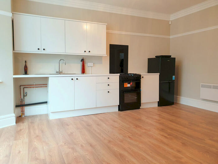 1 Bedroom Apartment To Rent In Showell Green Lane, Birmingham, B11