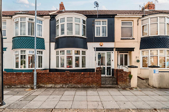 3 Bedroom Terraced House For Sale In Lovett Road, Portsmouth, PO3
