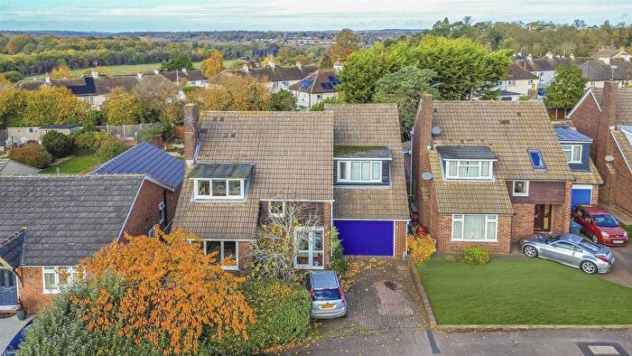 4 Bedroom Detached House For Sale In Warwick Close, Hertford, SG13