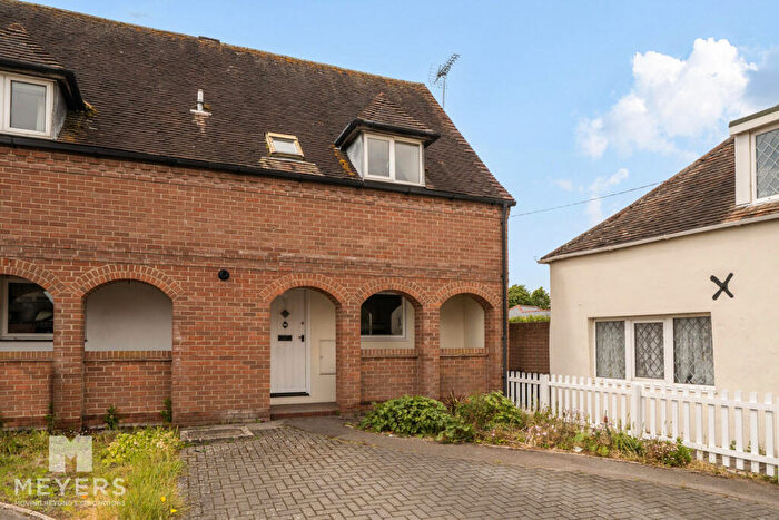 3 Bedroom End Of Terrace House For Sale In High Street, Wareham, BH20