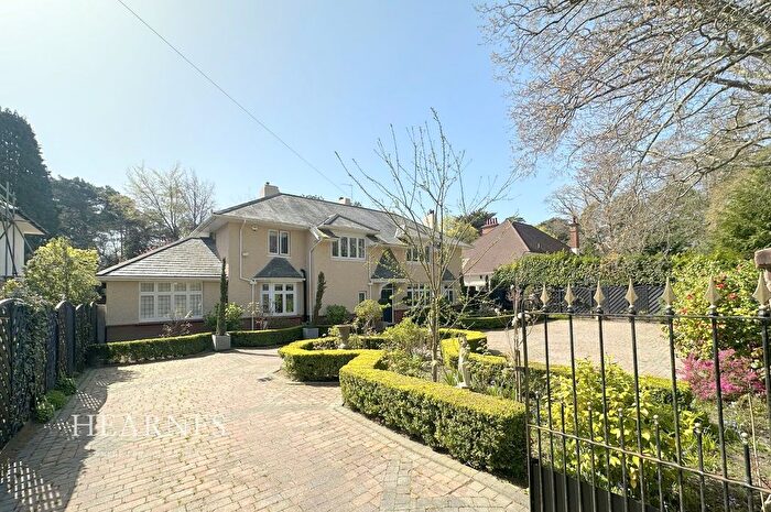 3 Bedroom Detached House For Sale In East Avenue, Talbot Woods, Bournemouth, BH3