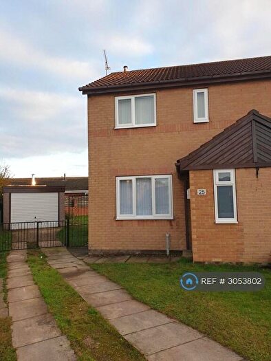 3 Bedroom Semi-Detached House To Rent In Amorys Holt Way, Rotherham, S66