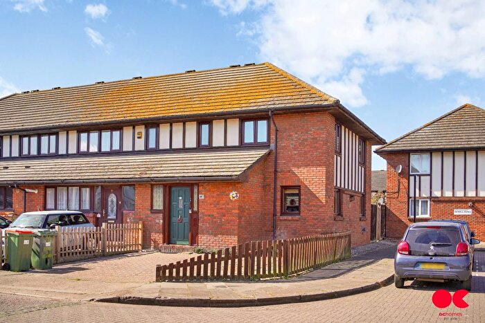 3 Bedroom End Terrace House For Sale In Devalls Close, Docklands, E6