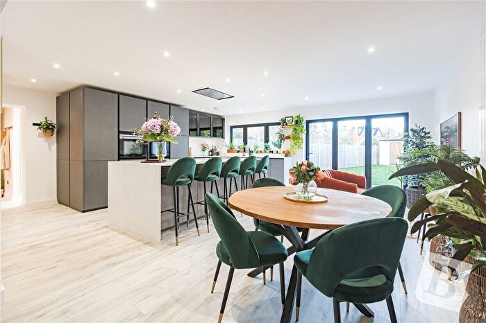 4 Bedroom Detached House For Sale In Woodman Road, Warley, Brentwood, Essex, CM14