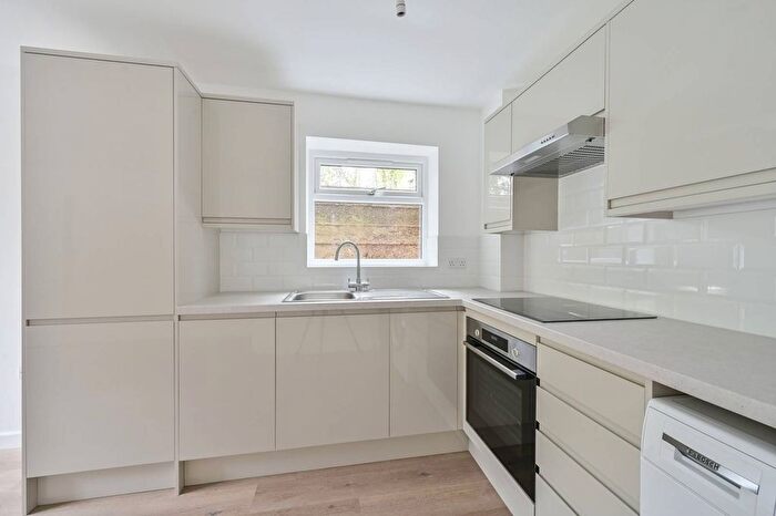 1 Bedroom End Terrace House To Rent In Rotherwood Close, Wimbledon, London, SW20