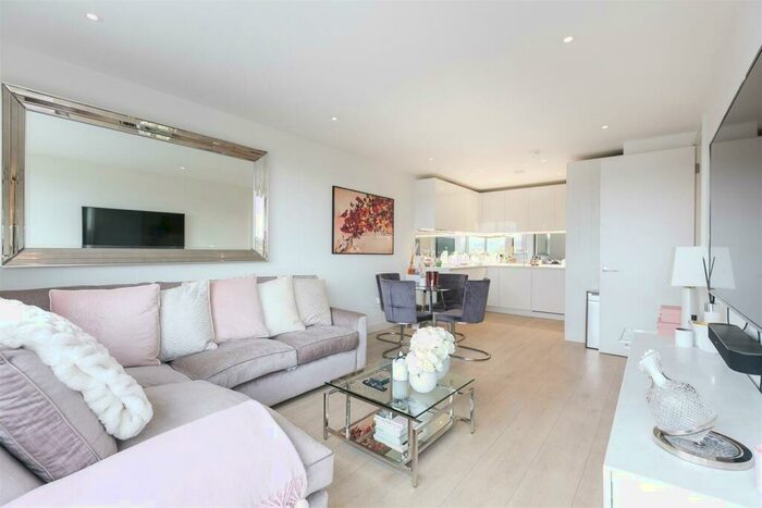 2 Bedroom Apartment To Rent In Smithfield Square, High Street, Hornsey, N8