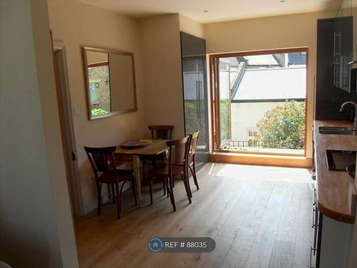 4 Bedroom Flat To Rent In Dawes Road, London, SW6
