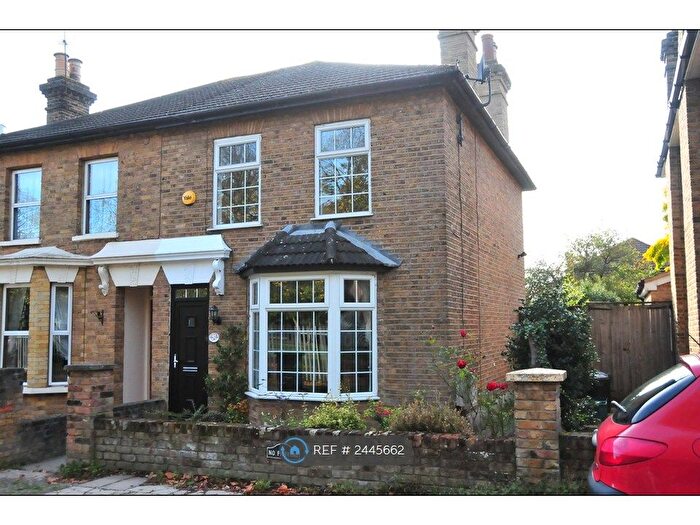 2 Bedroom Semi-Detached House To Rent In Park Villas, Romford, RM6