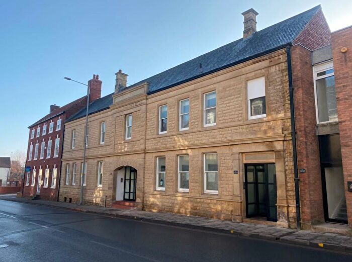 2 Bedroom Apartment To Rent In Potter Street, Worksop, Nottinghamshire, S80