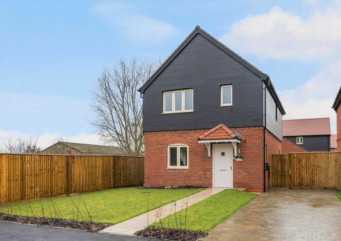 3 Bedroom Detached House To Rent In Cobbett Drive, Binfield, RG42