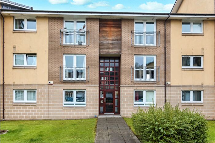 2 Bedroom Flat To Rent In Whitehill Court, Dennistoun, G31