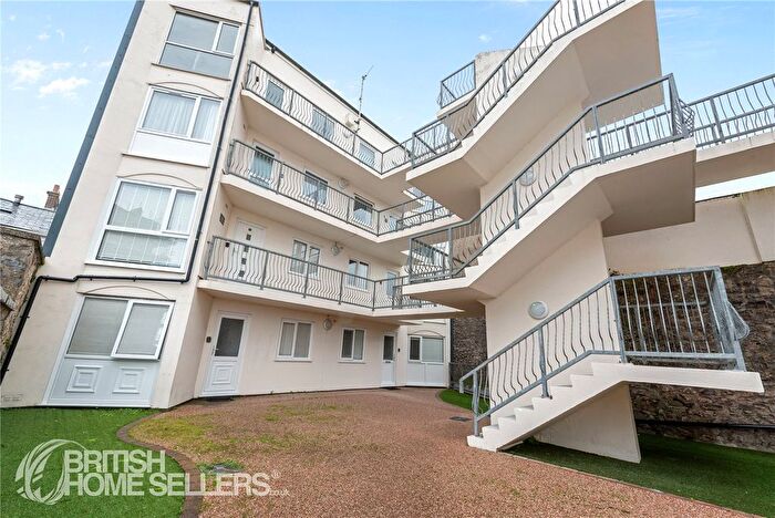 2 Bedroom Flat For Sale In St. Marys Court, Tenby, Pembrokeshire, SA70