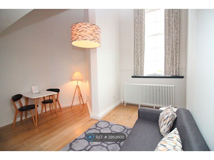 1 Bedroom Flat To Rent In Kingsford Residence, Edinburgh, EH7