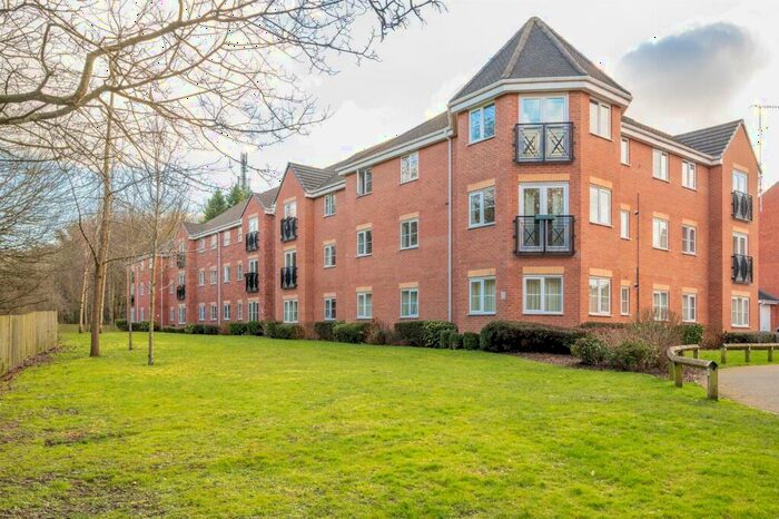 2 Bedroom Apartment To Rent In Century Way, Halesowen, B63