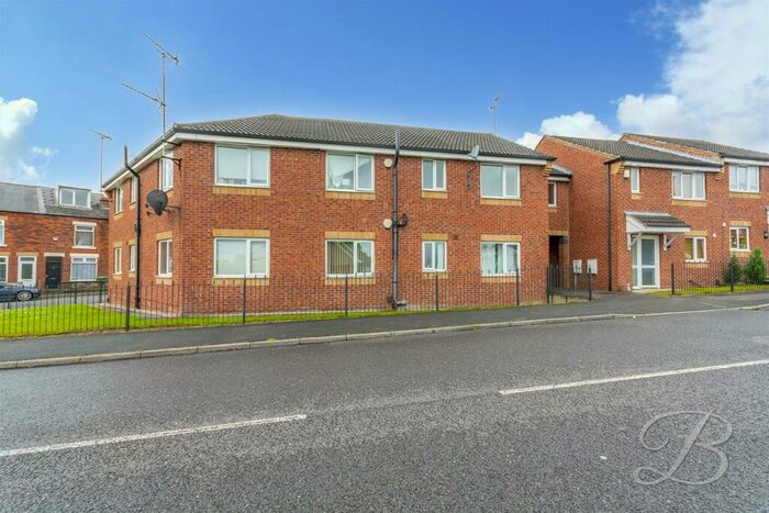 1 Bedroom Flat To Rent In Arundel Drive, Mansfield, NG19