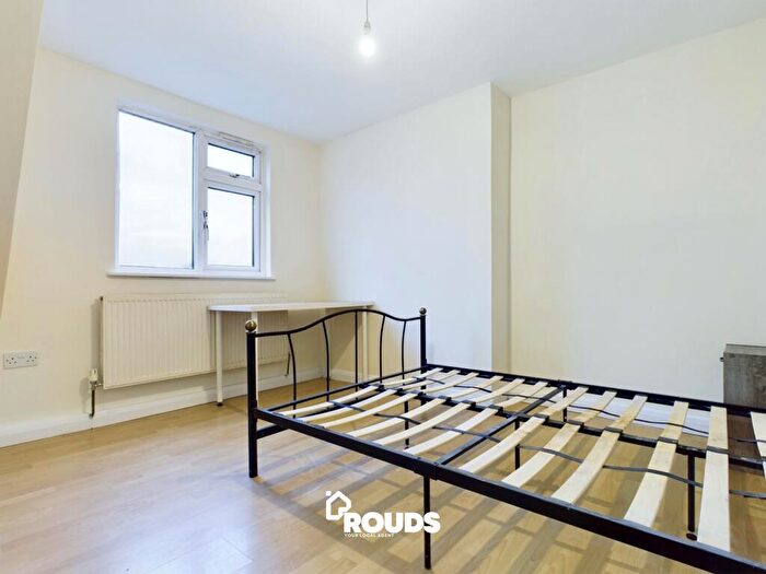 1 Bedroom Flat To Rent In Charlbury Crescent, Little Bromwich, Birmingham, West Midlands, B26