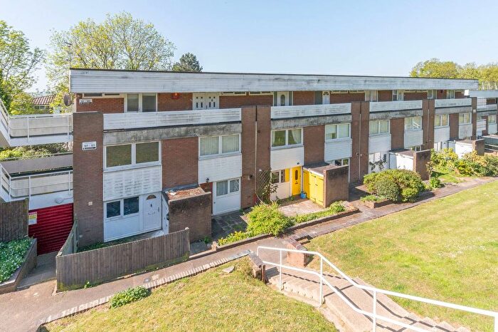 Studio For Sale In Menlo Gardens, Upper Norwood, London, SE19