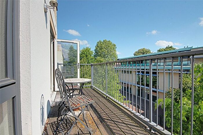 1 Bedroom Flat To Rent In Cecil Road, Enfield, EN2