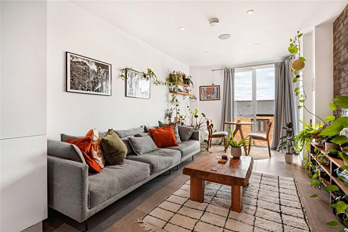 1 Bedroom Flat For Sale In Wadeson Street, London, E2