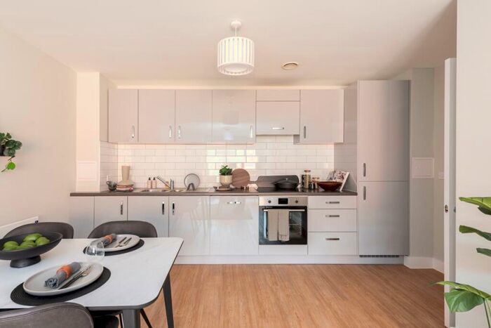2 Bedroom Apartment To Rent In Market Street Newbury, RG14