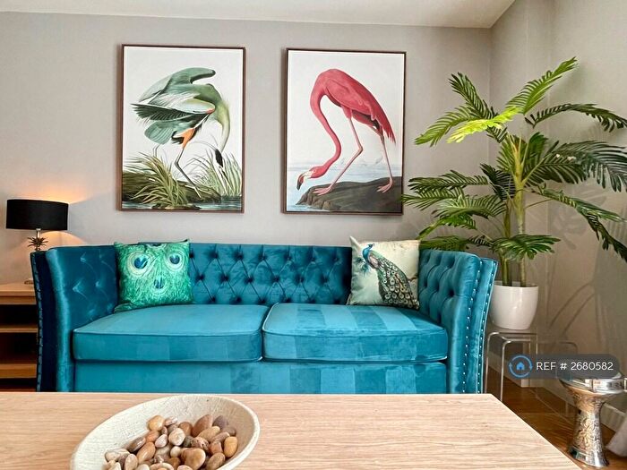 2 Bedroom Flat To Rent In Regent House, Leamington Spa, CV32