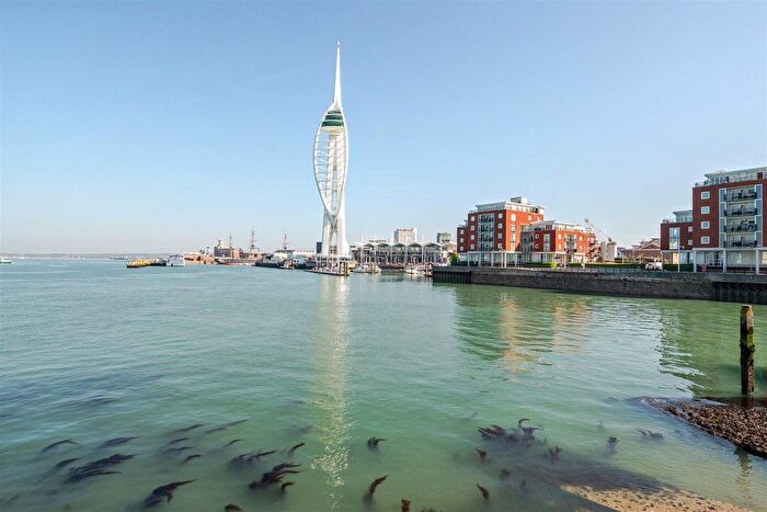 2 Bedroom Flat For Sale In Seagars Court, Broad Street, Old Portsmouth, PO1