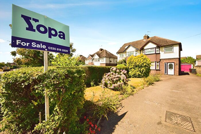 3 Bedroom Semi-Detached House For Sale In London Road, Aylesford, ME20