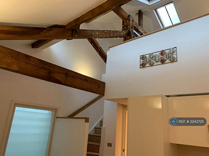 1 Bedroom Flat To Rent In Sir Thomas Street, Liverpool, L1